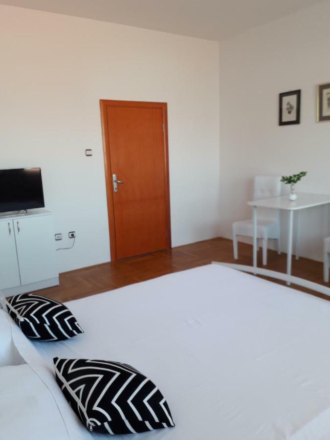 Apartman Dunja Ns 2 نوفي ساد المظهر الخارجي الصورة